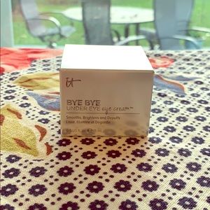 It cosmetics bye bye under eye cream